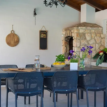 Margaret Villa Vrbnik (Primorje-Gorski Kotar)